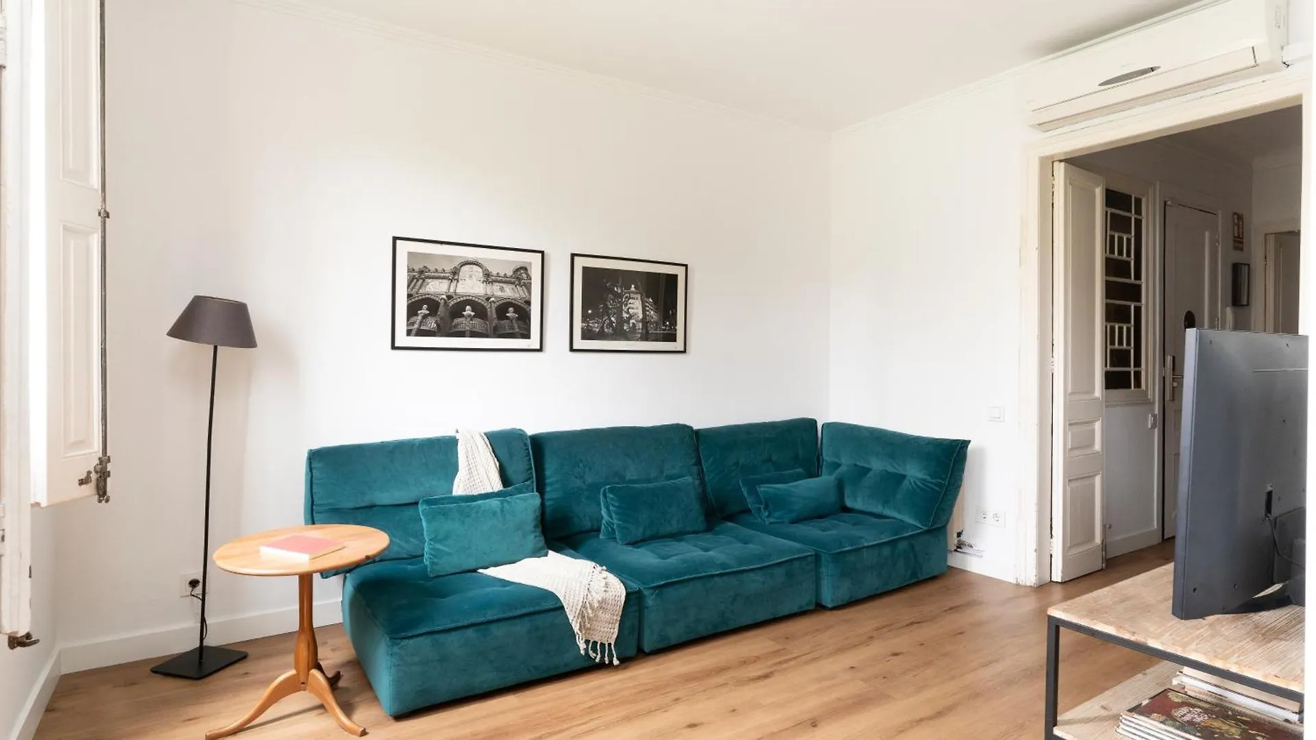 Tsa Gran Via Apartment Barcelona 0*,
