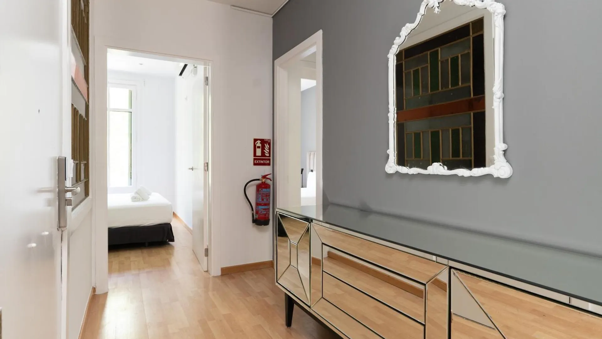 Tsa Gran Via Apartment Barcelona