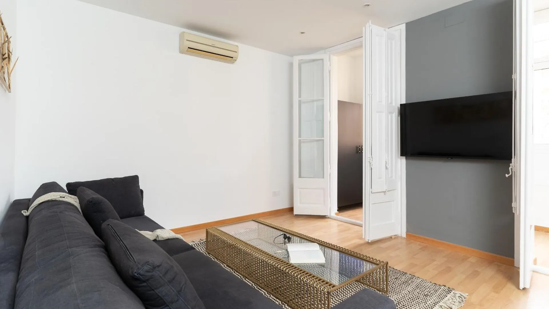 Tsa Gran Via Apartment Barcelona