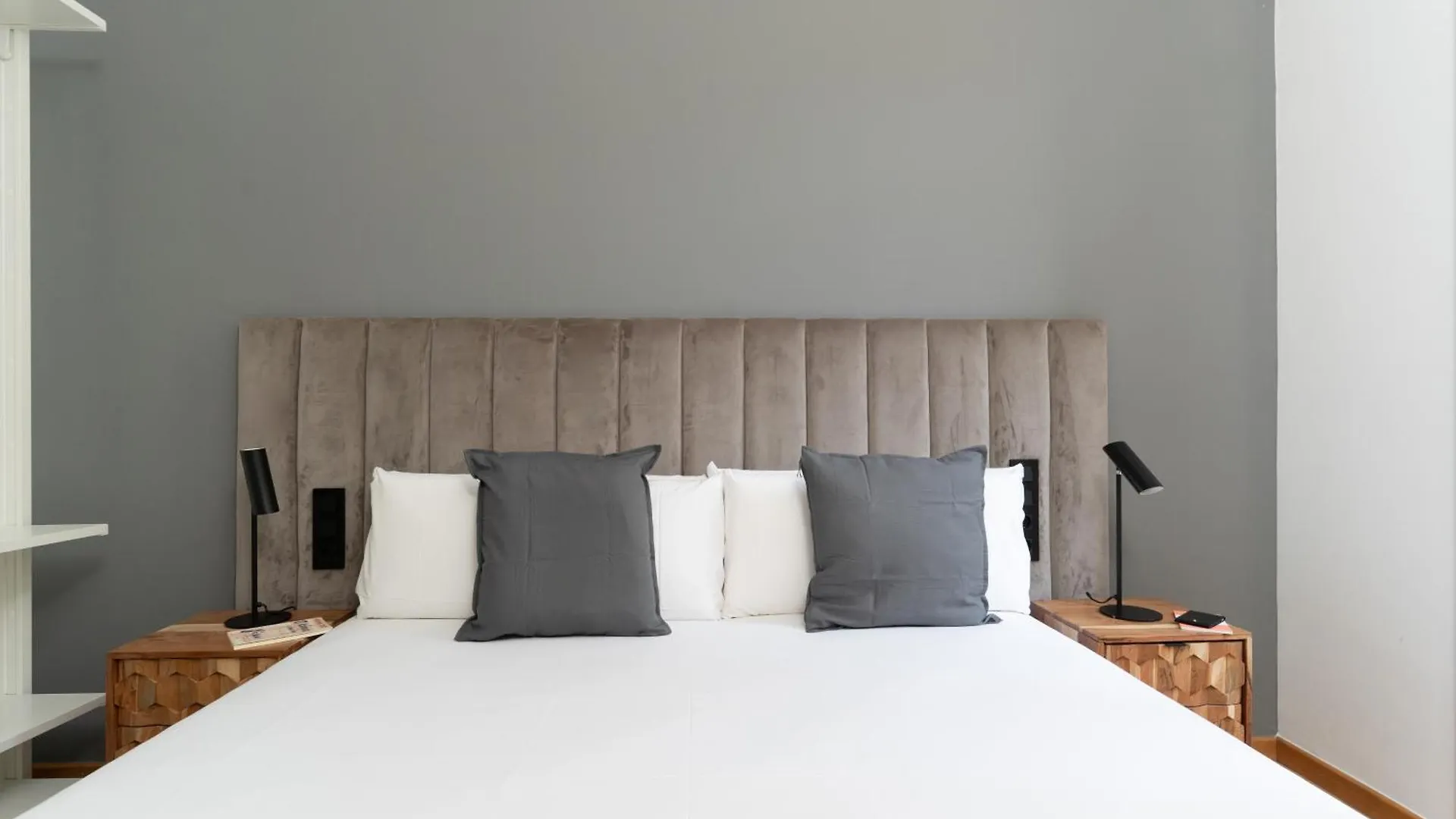 Tsa Gran Via Apartment Barcelona