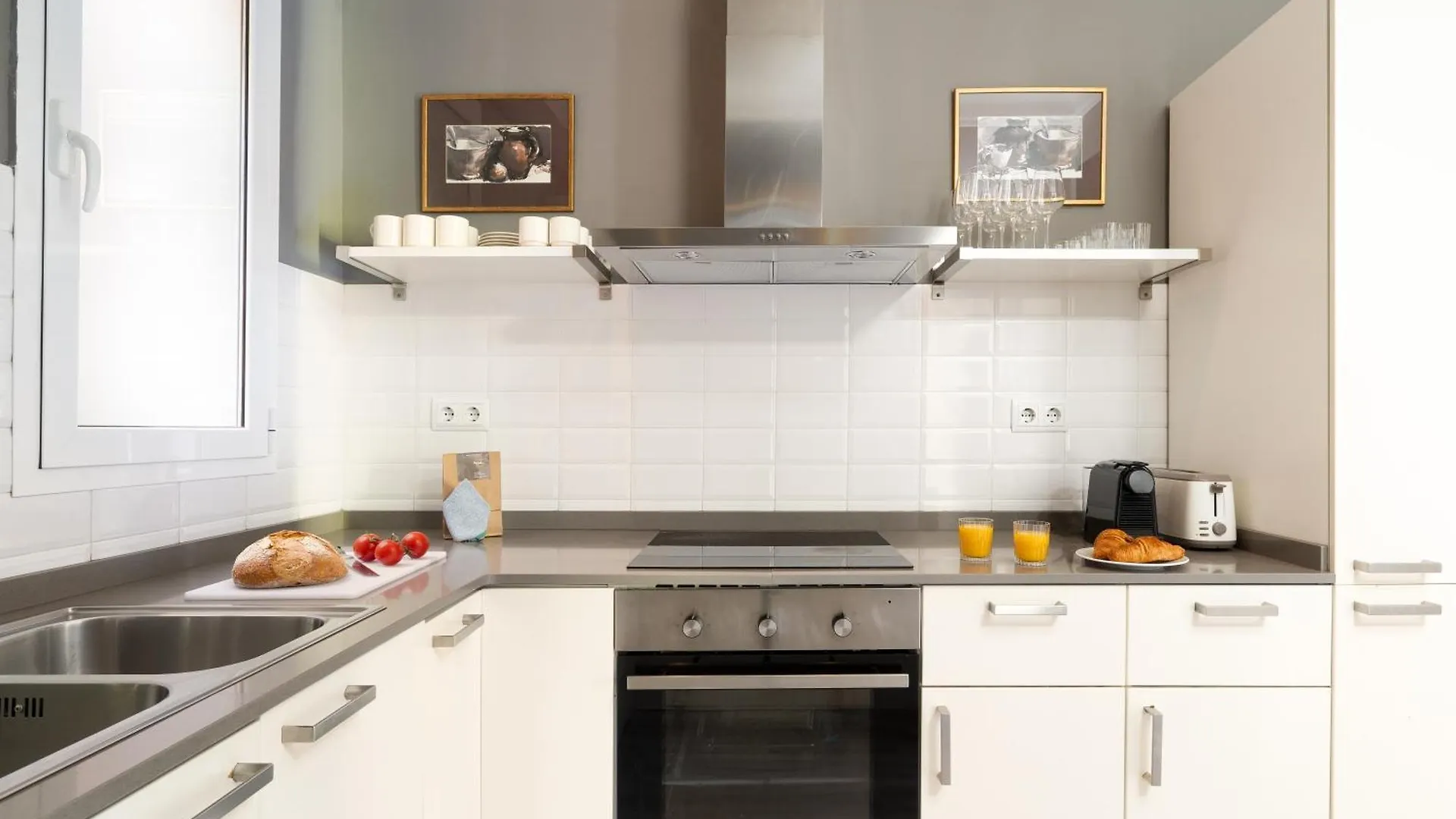 Tsa Gran Via Apartment Barcelona 0*,